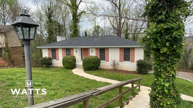Building Photo - Excellent 4 Bedroom House in Bluff Park Co...