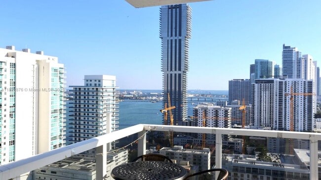 Photo - 600 NE 36th St