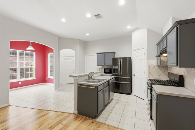 Photo - 13218 Southpoint Ln