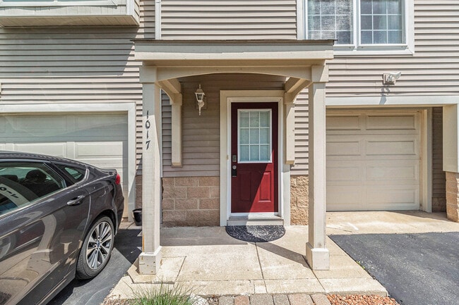 Photo - 1017 Bluestem Ln