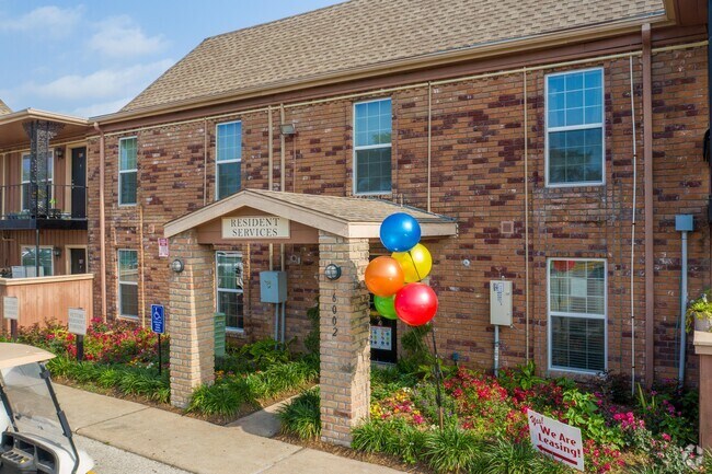 Leasing Office - South Oaks