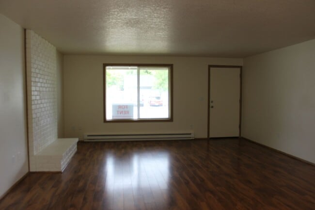 Photo - 3 or 4 bedroom, 2 bath updated home in Hillsboro near Intel Jones Farm