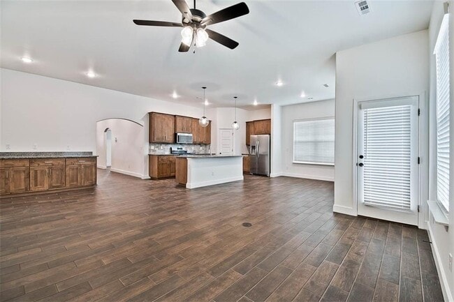 Photo - 2140 Bluestem Dr
