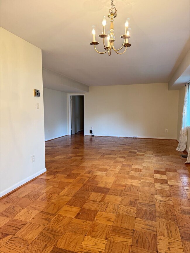 Photo - Commuter’s Dream! Large 2BR/2BA Condo Step...