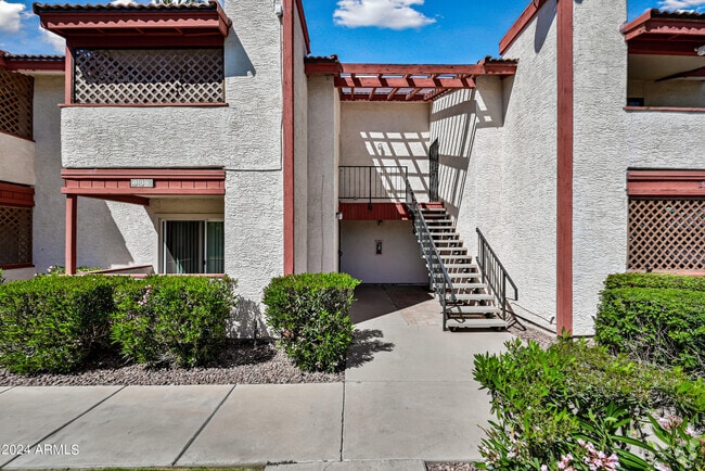 Building Photo - 4211 E Palm Ln Unit 102 Rental