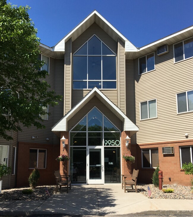 Redwood Terrace 55+ Independent Senior Living Apartments Coon Rapids, MN