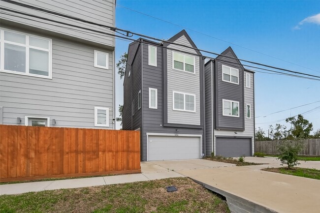 Photo - 1406 Mansfield St