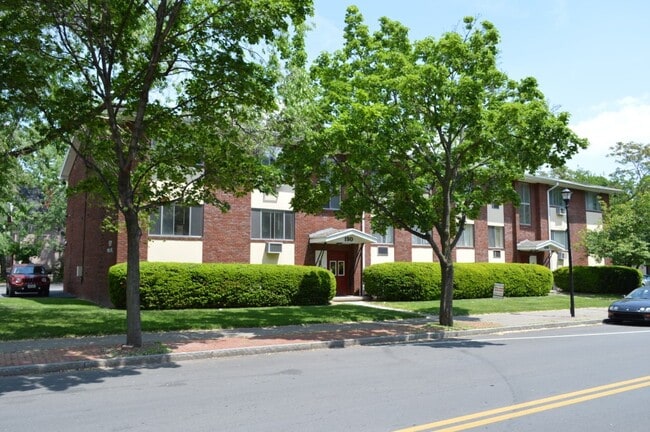 Building Photo - 154 Park Ave