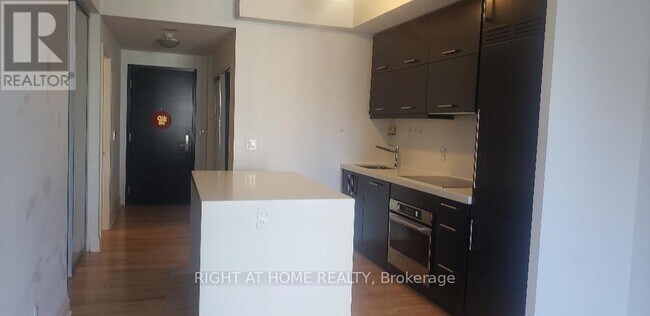 Photo - 65 St Mary St Unit 1608