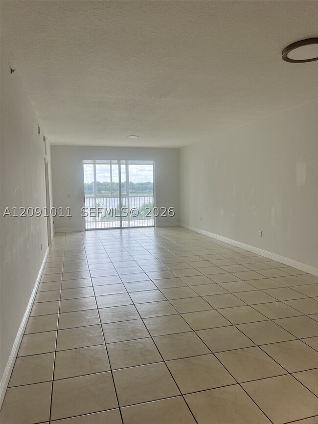Photo - 10750 NW 66th St Unit 401