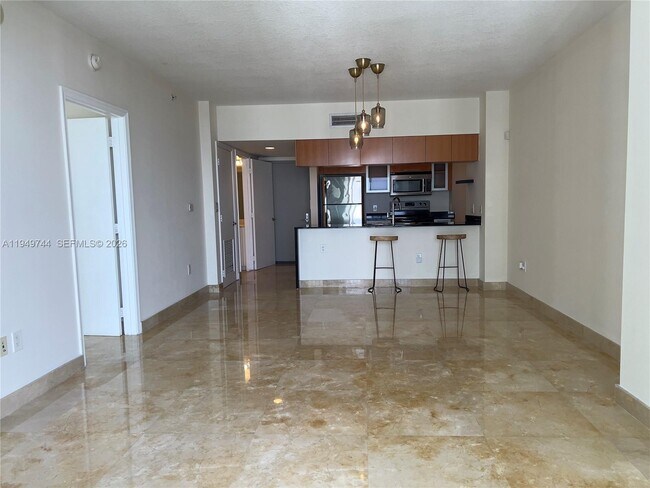 Photo - 1750 N Bayshore Dr Unidad 2511