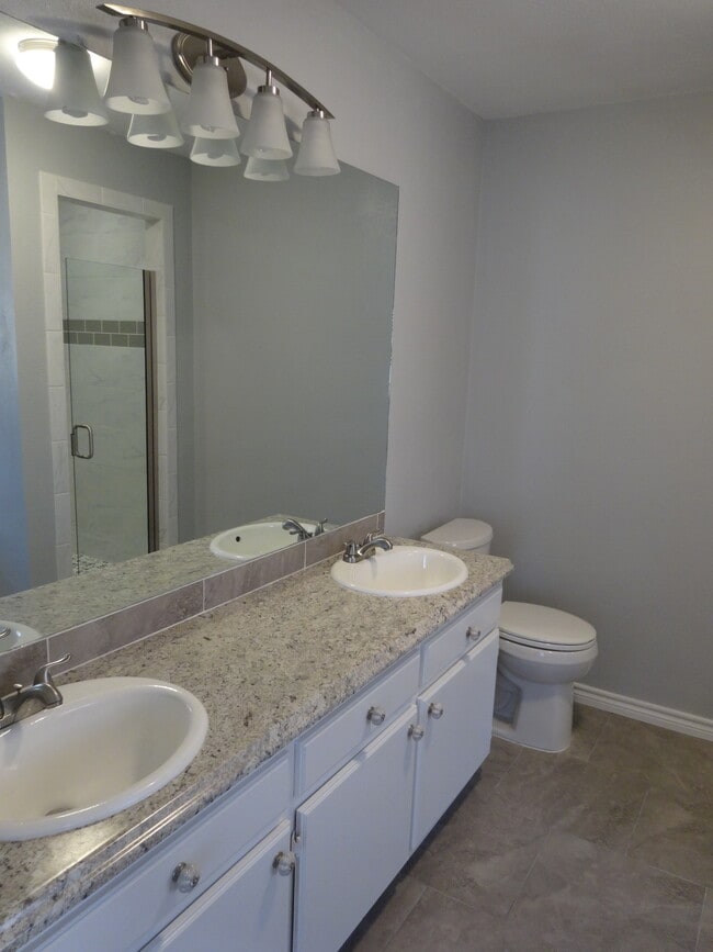 Primary Bath - 4406 Parkhurst Dr