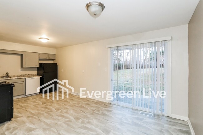 Photo - 6516 Rosetta Dr