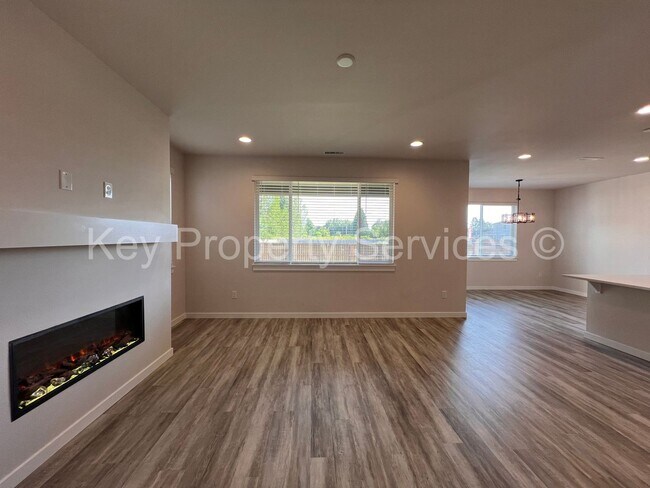 Photo - Gorgeous Modern Traditional Home in Brush ...