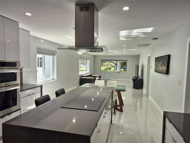 Photo - 4010 N Circle Dr