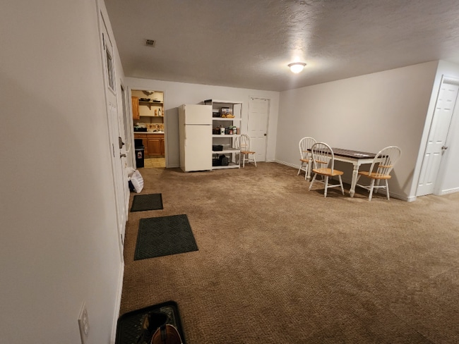 8543 Poison Oak Dr