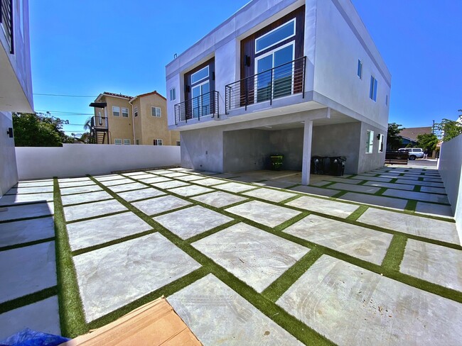 Photo - 4627 W 18th St