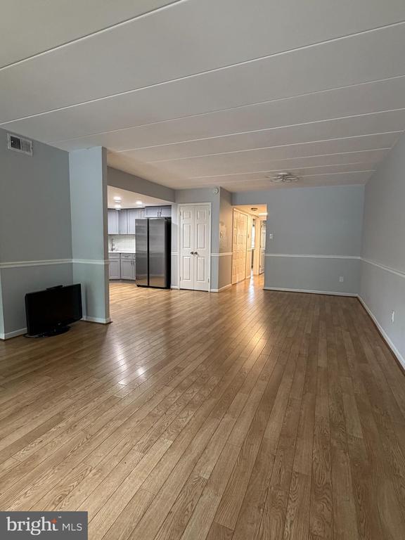 Building Photo - 12021 Bustleton Ave Unit 11