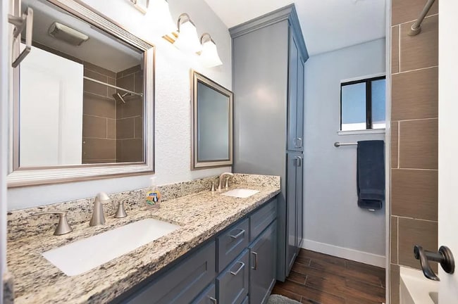 Photo - 9487 Dalton Way