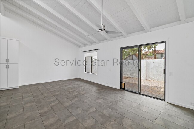 Photo - 2810 E Glenrosa Ave