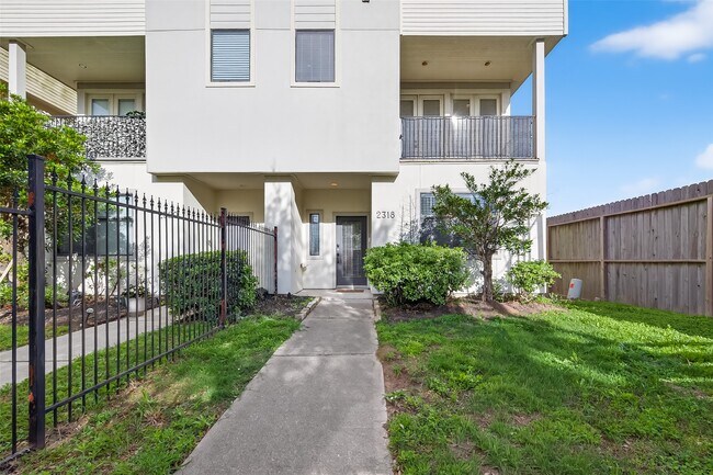 Photo - 2318 Emancipation Ave