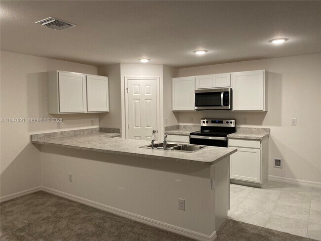 Photo - 328 NE 21st St