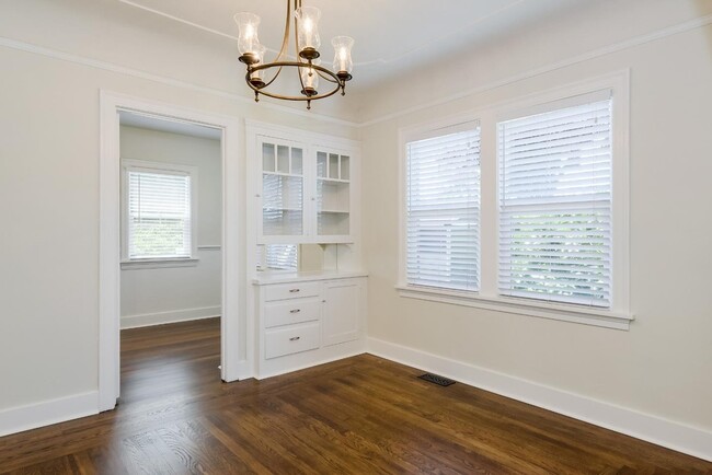Photo - 300 E McKinley Ave
