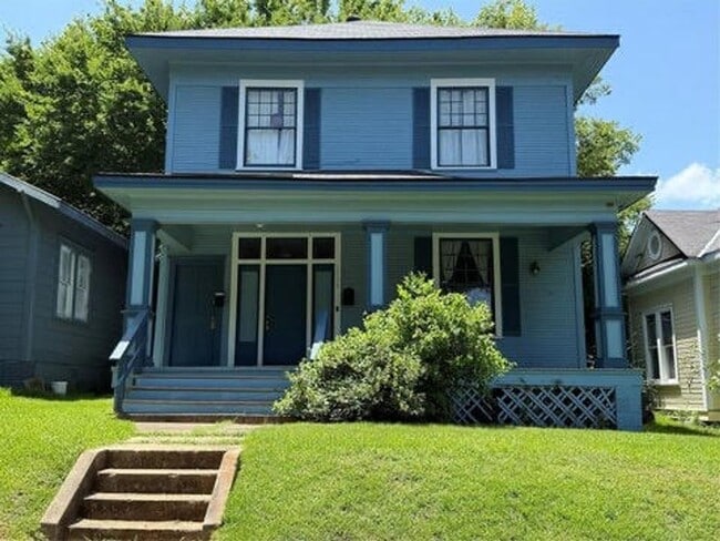Building Photo - Gorgeous 2 Bedroom in Highland Duplex