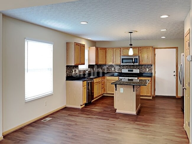 Photo - 8135 Arbor Rose Way