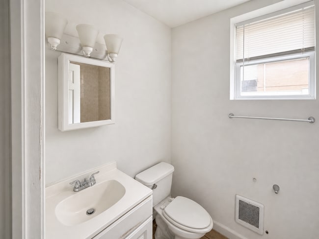 Photo - 7314 Ogontz Ave