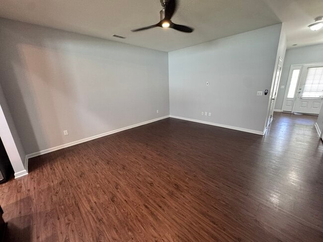 Photo - MOVE IN READY! 3 Bed 2.5 Bath Town Home