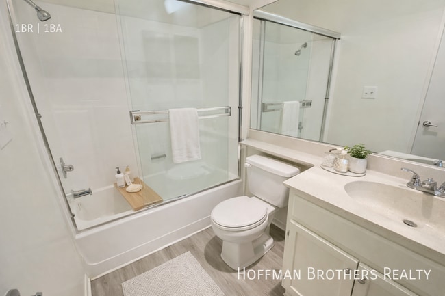 Photo - 3747 Glendon Ave Unidad 213