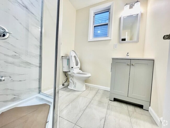 Building Photo - 19 Baldwin Ave Unit 2 Rental