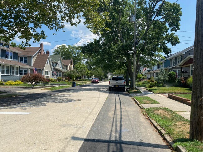 Street 3 - 40 Harvard Ave