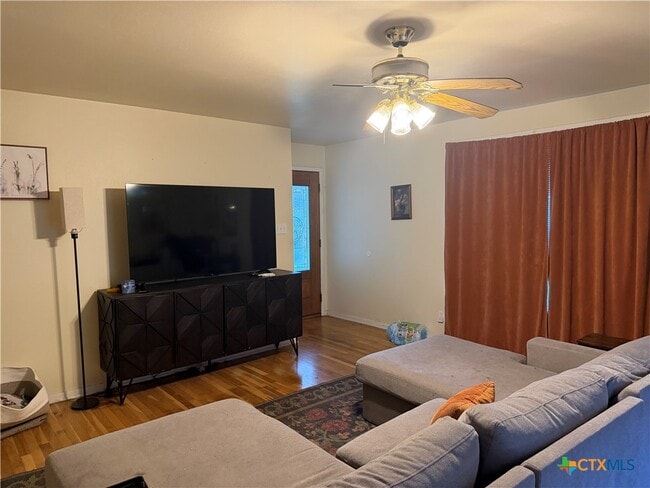 Photo - 726 Encino Dr