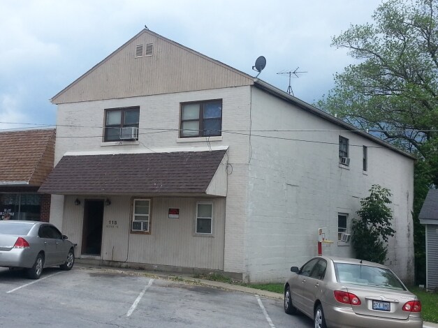 Photo - 118 N Madison St Apartments