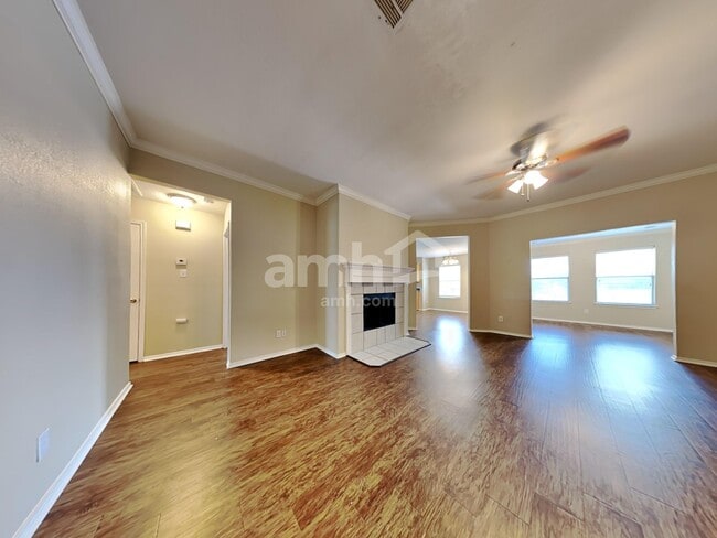 Photo - 1039 Winepress Rd