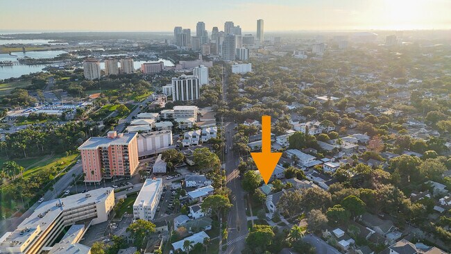 Photo - 1234 Beach Dr NE