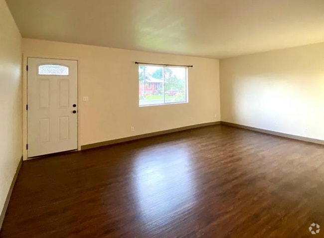 Building Photo - 879 Manono St Unit A Rental