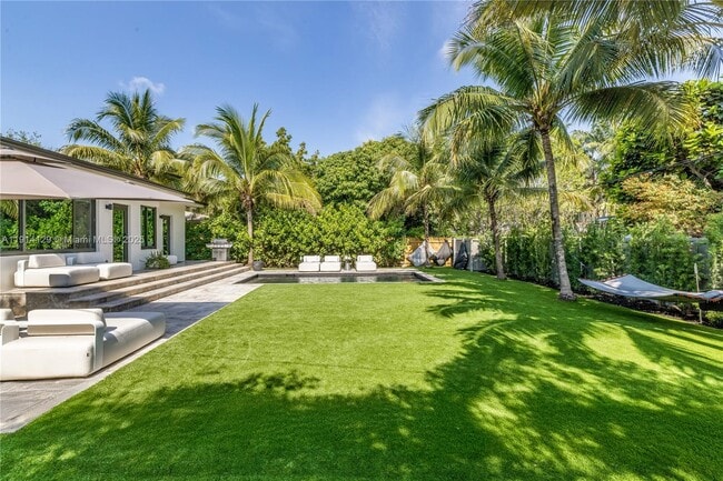 Photo - 373 NE 104th St