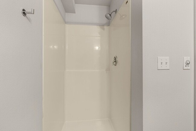 Photo - Common Capitol