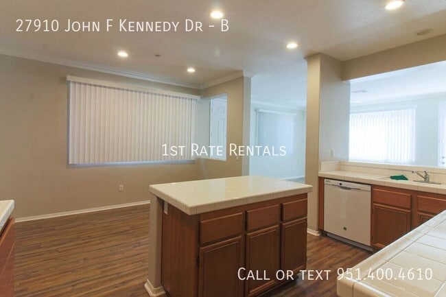 Photo - 27910 John F Kennedy Dr