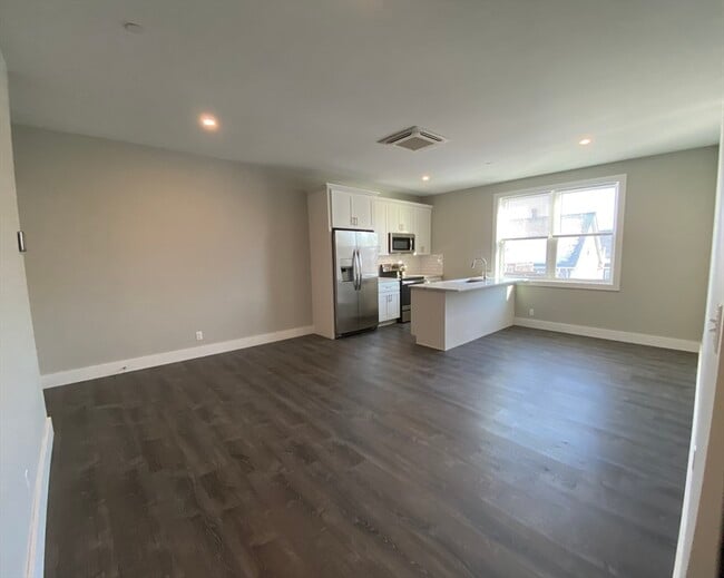 Photo - 24 Norwood St Unit 3