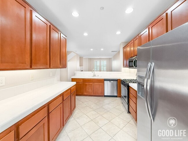 Photo - Beautiful 4B/4BA Home w/ Canyon Views & Great Layout!