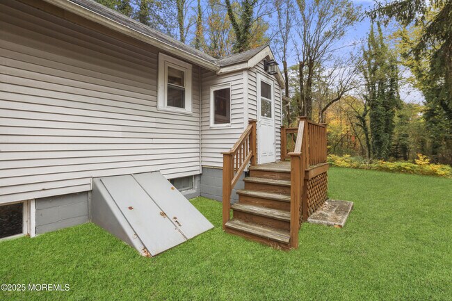 Photo - 61 Cassville Rd