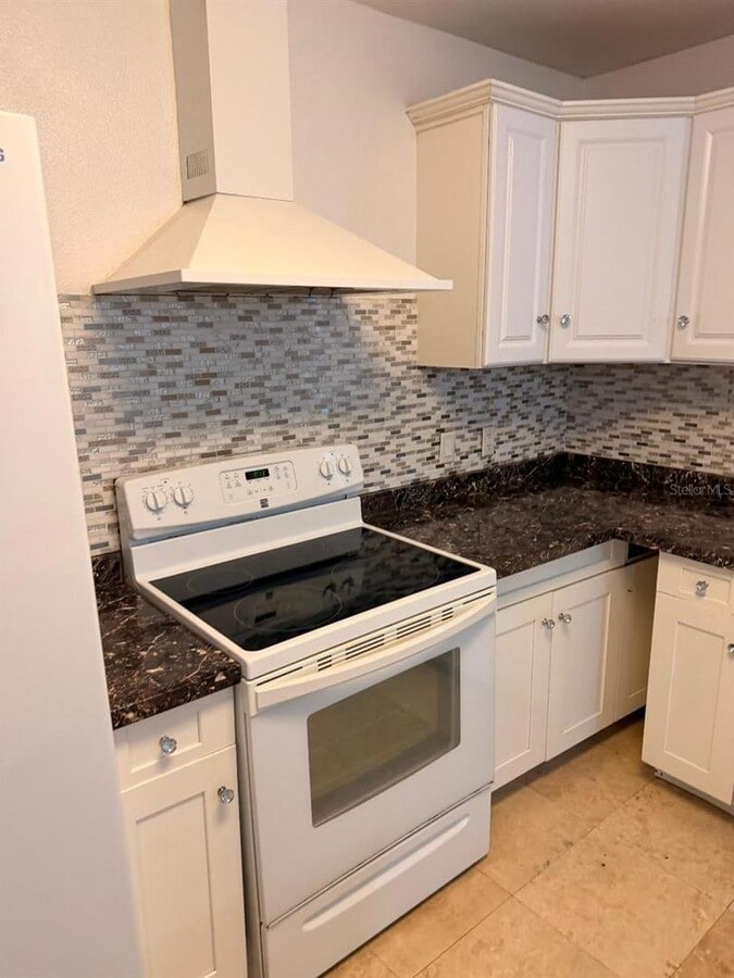 Photo - Beautiful 2/1  Apartment  NEAR FLORIDA MALL