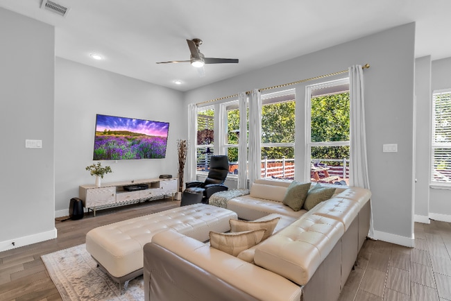 Photo - 10747 Dulcimer St