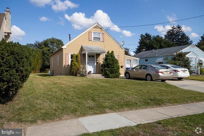 Building Photo - 17 Franklin Rd Rental