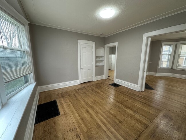 Photo - 823 Geneva Ave SE Unit Apt 1