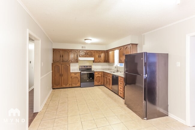 Photo - 2975 Fairlane Dr